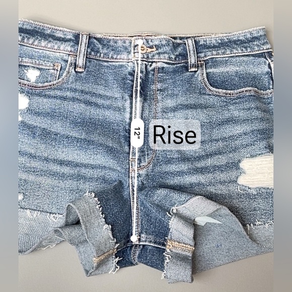 HOLLISTER ULTRA HIGH-RISE RIPPED DENIM MOM SHORTS NWOT - Picture 4 of 6